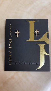 Cross Stud