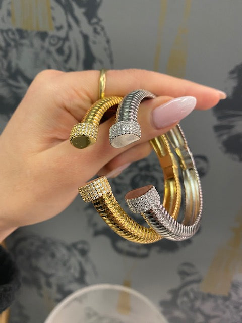 Delta CZ Cuff